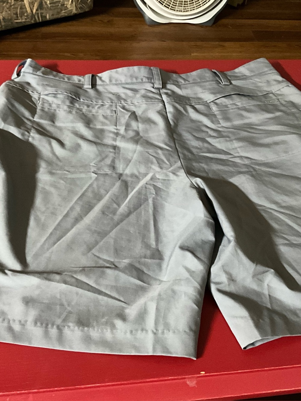 Men’s size 40 izod shorts